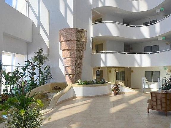 5th image of 2545 S Atlantic Ave Penthouse 4