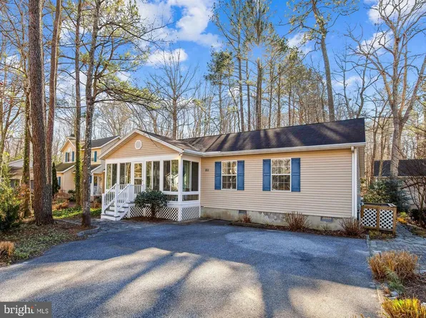 811 Ocean Pkwy, Ocean Pines, MD 21811