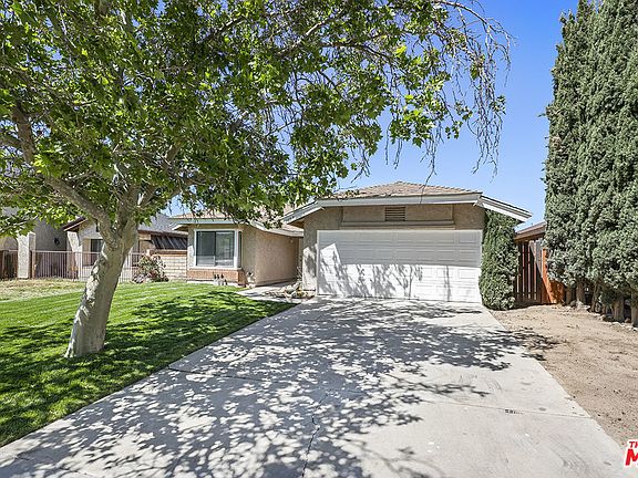 3rd image of 2603 Bottle Tree Dr