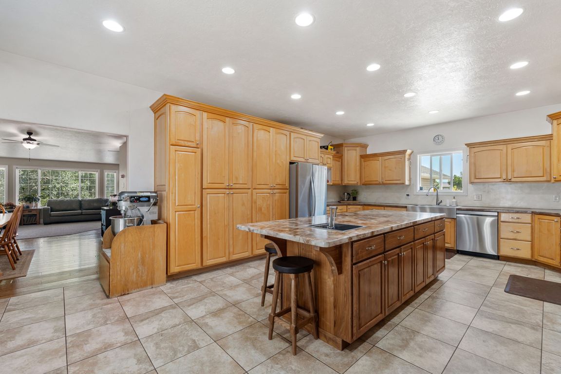 next background image