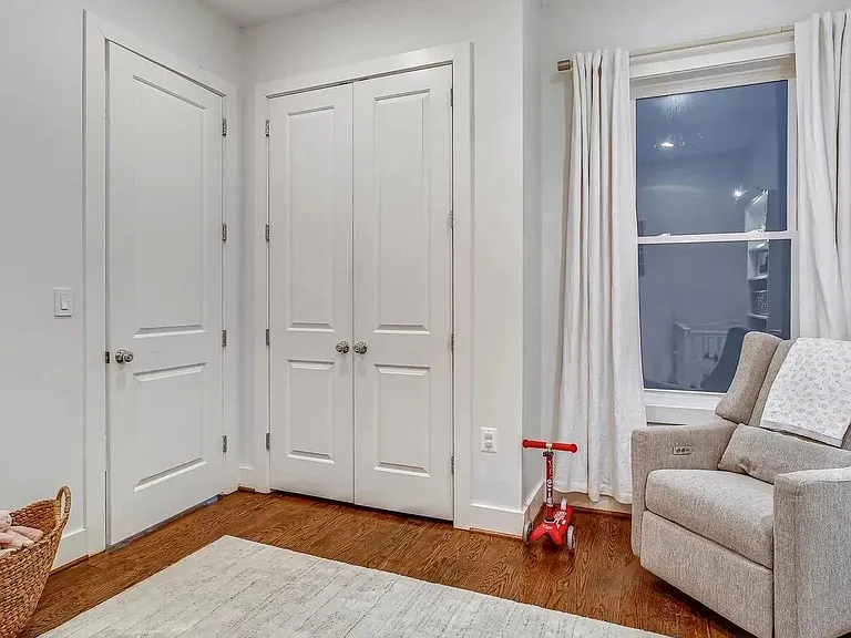 730 Girard St NW #1 — Photo 14