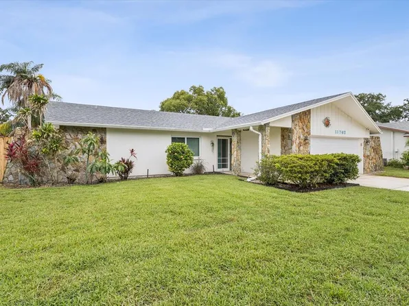 11762 Barb Ct, Seminole, FL 33778