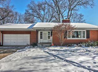 8751 Parkway Dr, Highland, IN 46322