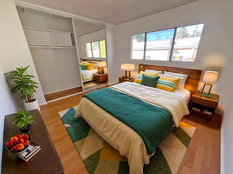 1852 N Wilton Pl #3 — Photo 5