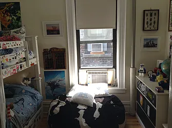 Rented by R New York