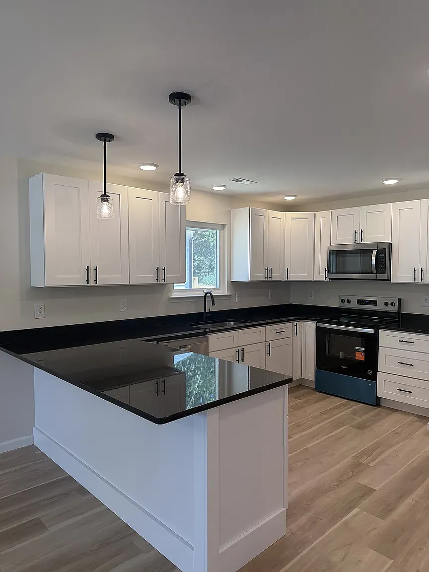 3 bed, 1204 sqft, $1,725 — Photo 4