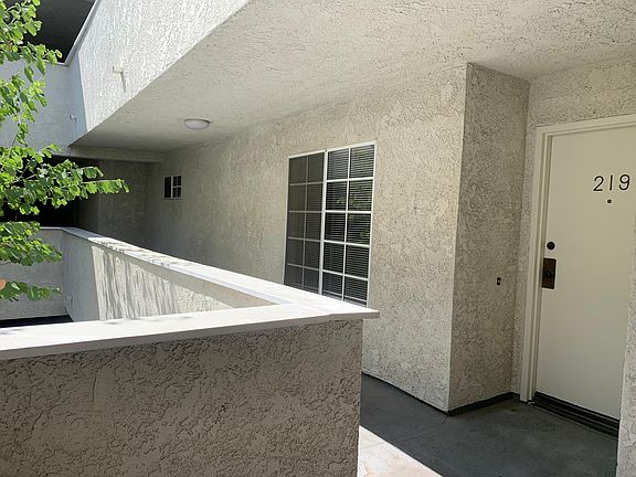 4th image of 20235 Keswick St Unit 219