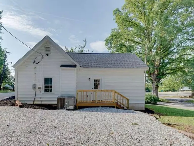 9 Dixie Ave — Photo 10