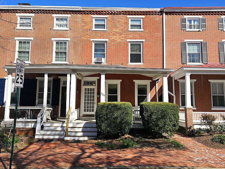 339 W Miner St #C — Photo 12