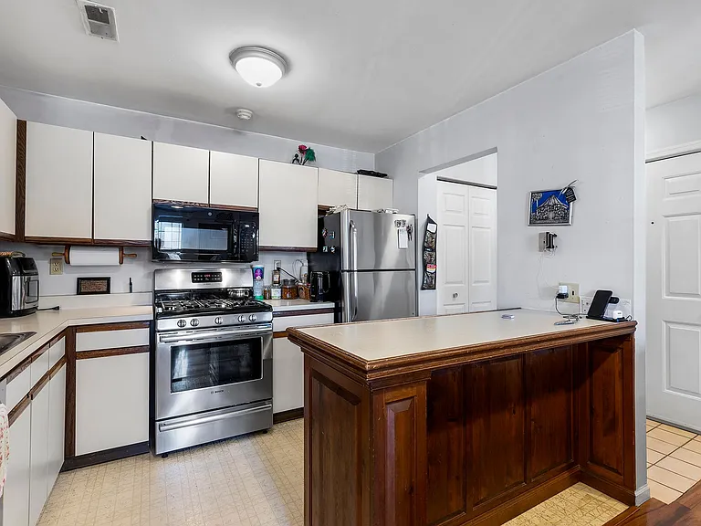 1102 Diamond Dr — Photo 14