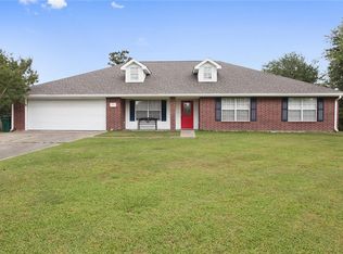 5221 E Iona Dr, Sulphur, LA 70665
