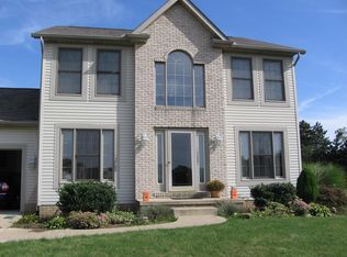 5630 Rainfield Cir NE, Louisville, OH 44641