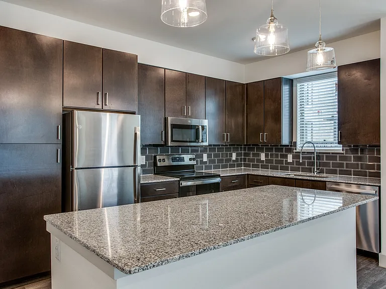 Nine50 Town Lake at Midtown — Photo 15