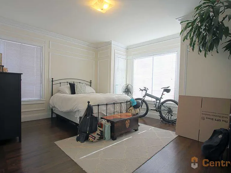 1390 Pine St #32 — Photo 6