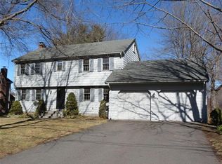 115 Meadowgate St, Wethersfield, CT 06109