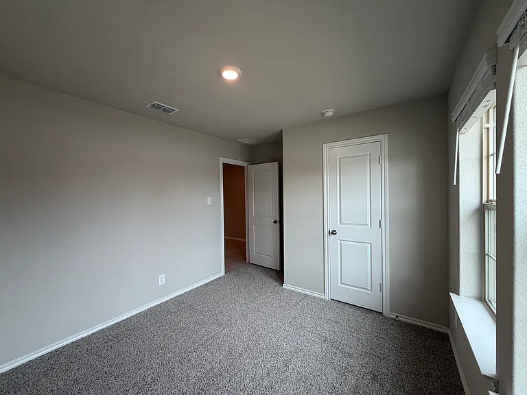8433 Coffee Springs Dr — Photo 22