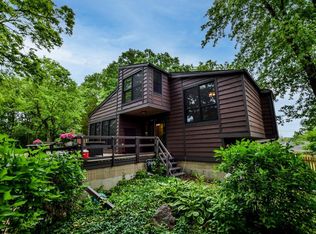 5631 Tall Oaks Rd, Waunakee, WI 53597