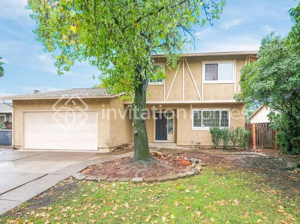 1315 W H St, Dixon, CA 95620