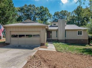 10101 Four Mile Creek Rd, Charlotte, NC 28277