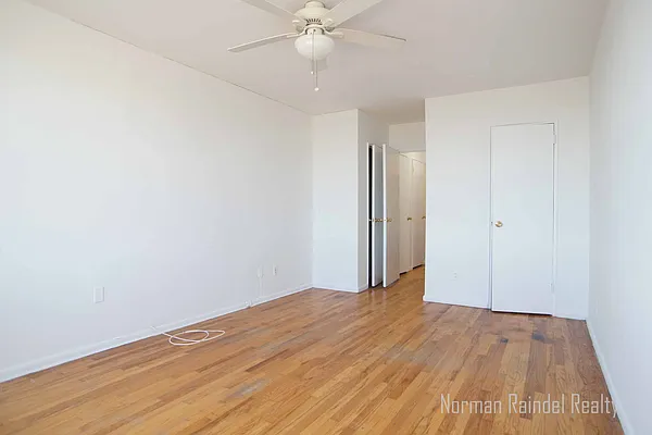 Rented by Norman Raindel, LREB | media 26