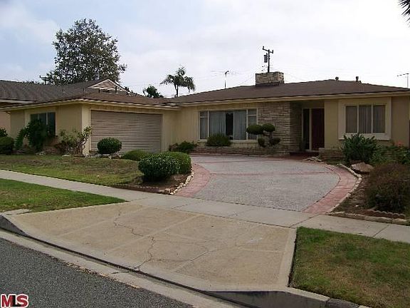2nd image of 6010 Wooster Ave