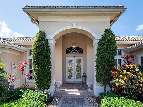 2nd image of 15234 SW 40th Street