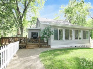 4217 Willow Dr NE, Grand Rapids, MI 49525