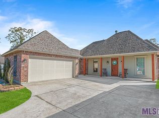 24056 Patricia St, Springfield, LA 70462