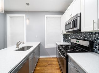 8 Bayview Ave FLOOR 1, Jersey City, NJ 07305