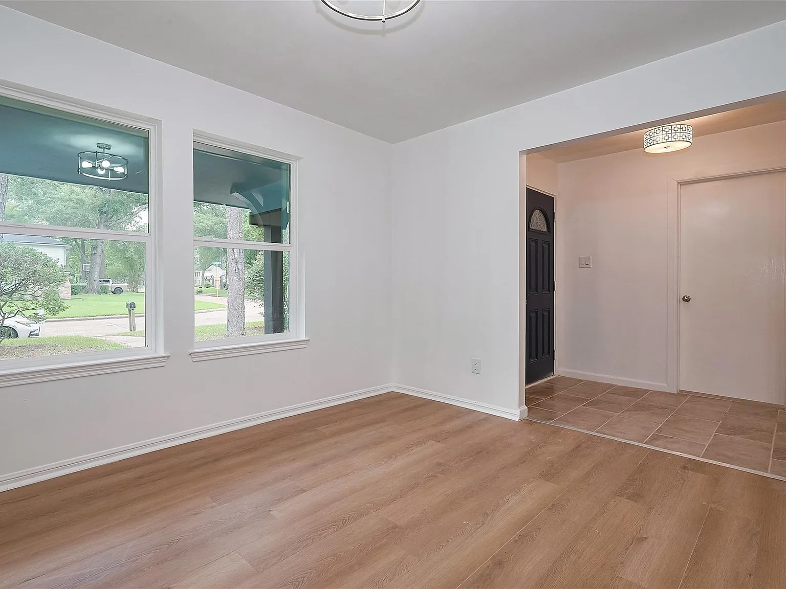 4 bed, 2.0 bath, 1871 sqft, $2,100 — Photo 4