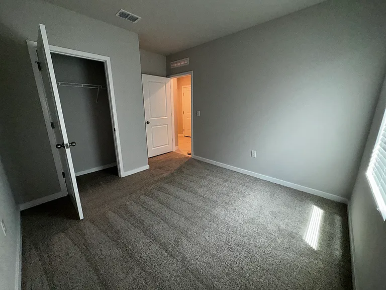 5293 Mulsanne Way — Photo 11