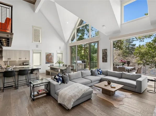 496 State Highway 173 Hwy, Lake Arrowhead, CA 92352