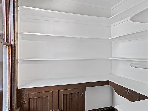 5th image of 320 Saratoga St #1