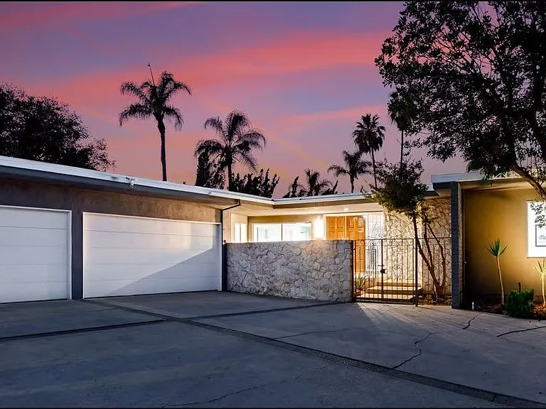 16375 Sloan Dr — Photo 1