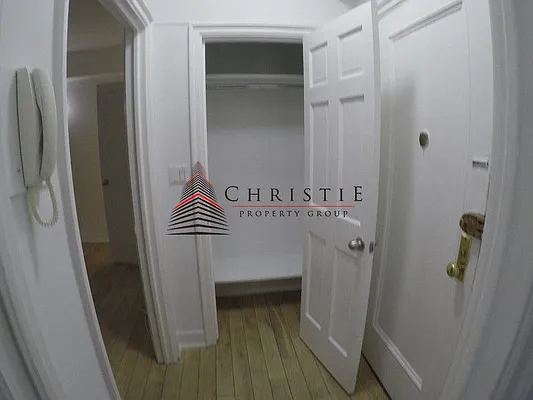 Rented by Christie Property Group | media 31
