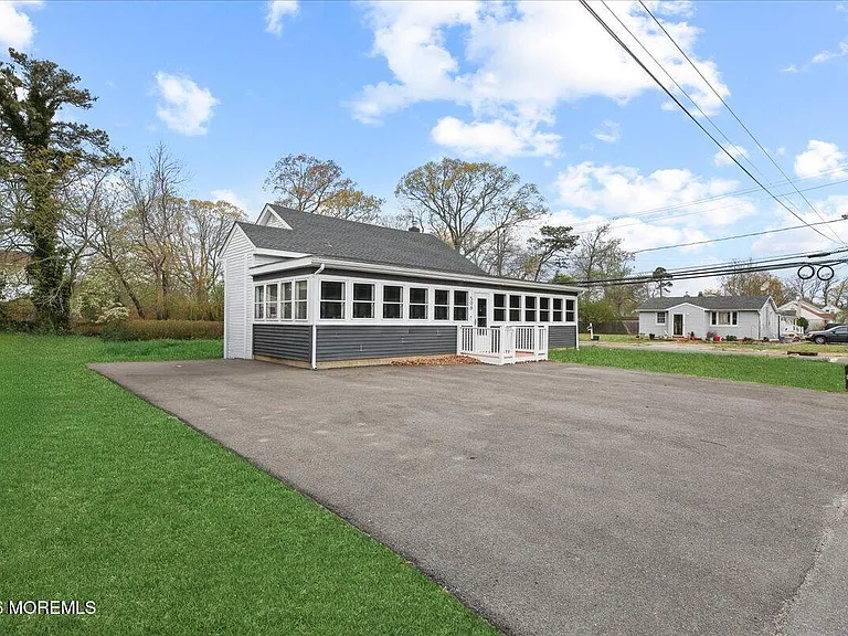 506 Lloyd Rd — Photo 7