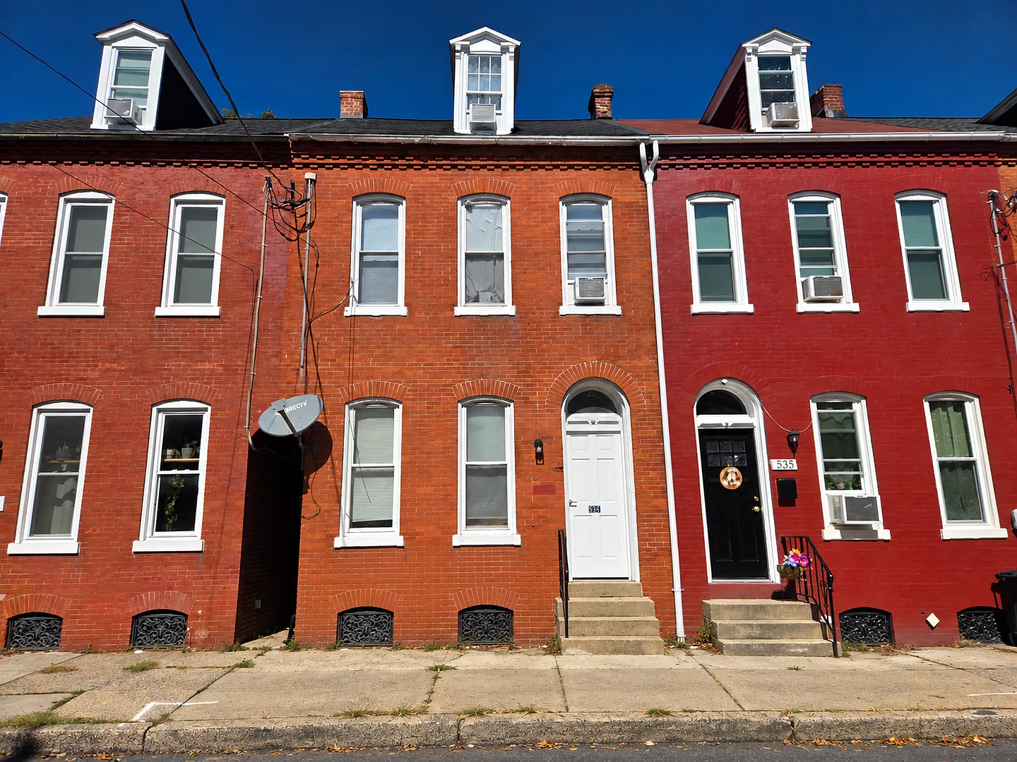 537 W. King St. — Photo 1