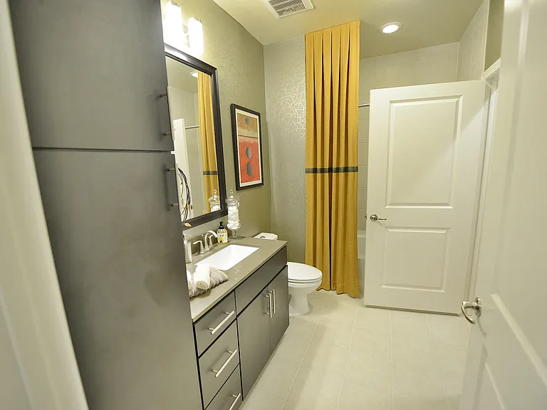 Modern Bathroom