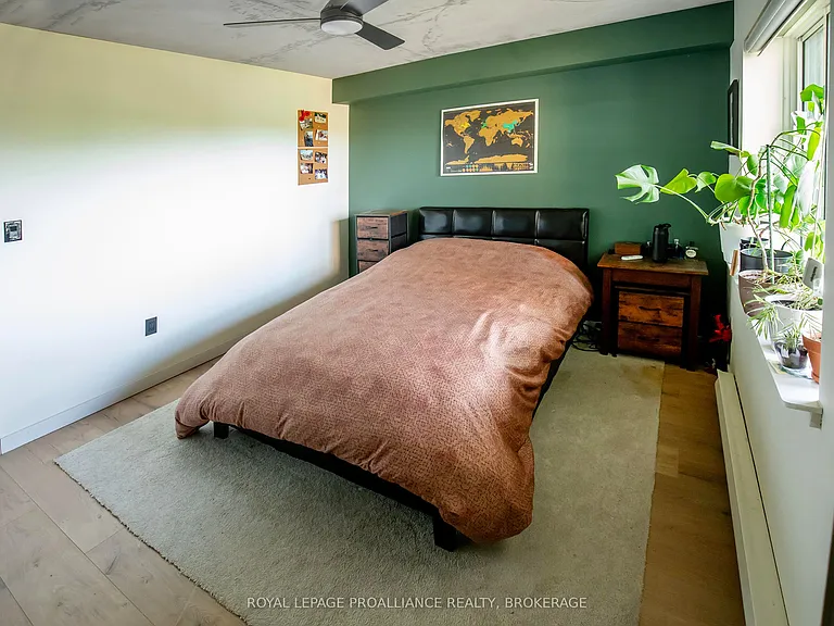 120 Barrett Ct #411 — Photo 12