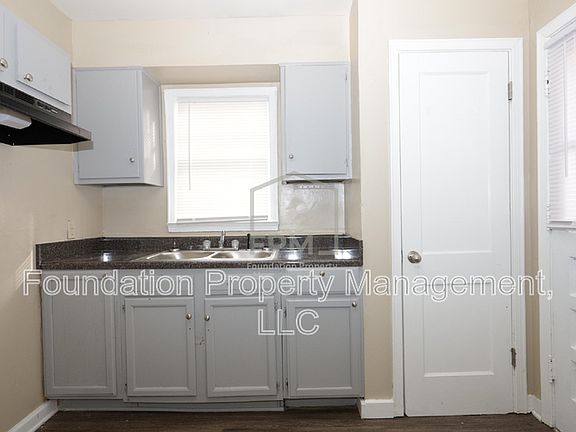 4th image of 3591 Wilshire Rd