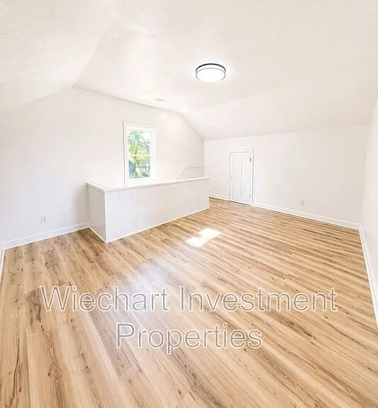 725 W Williams Ave — Photo 10