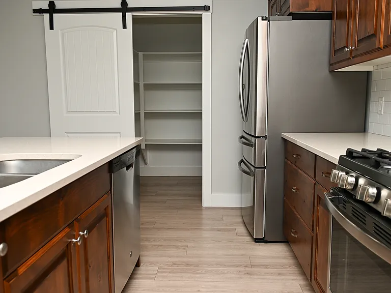 1254 W 290 South Amber Flds — Photo 9