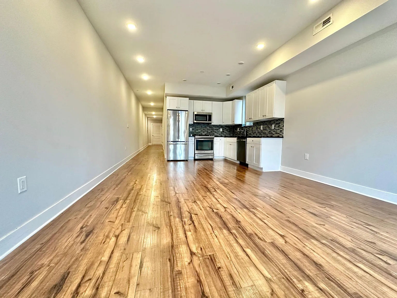 330 Cambridge St — Photo 4