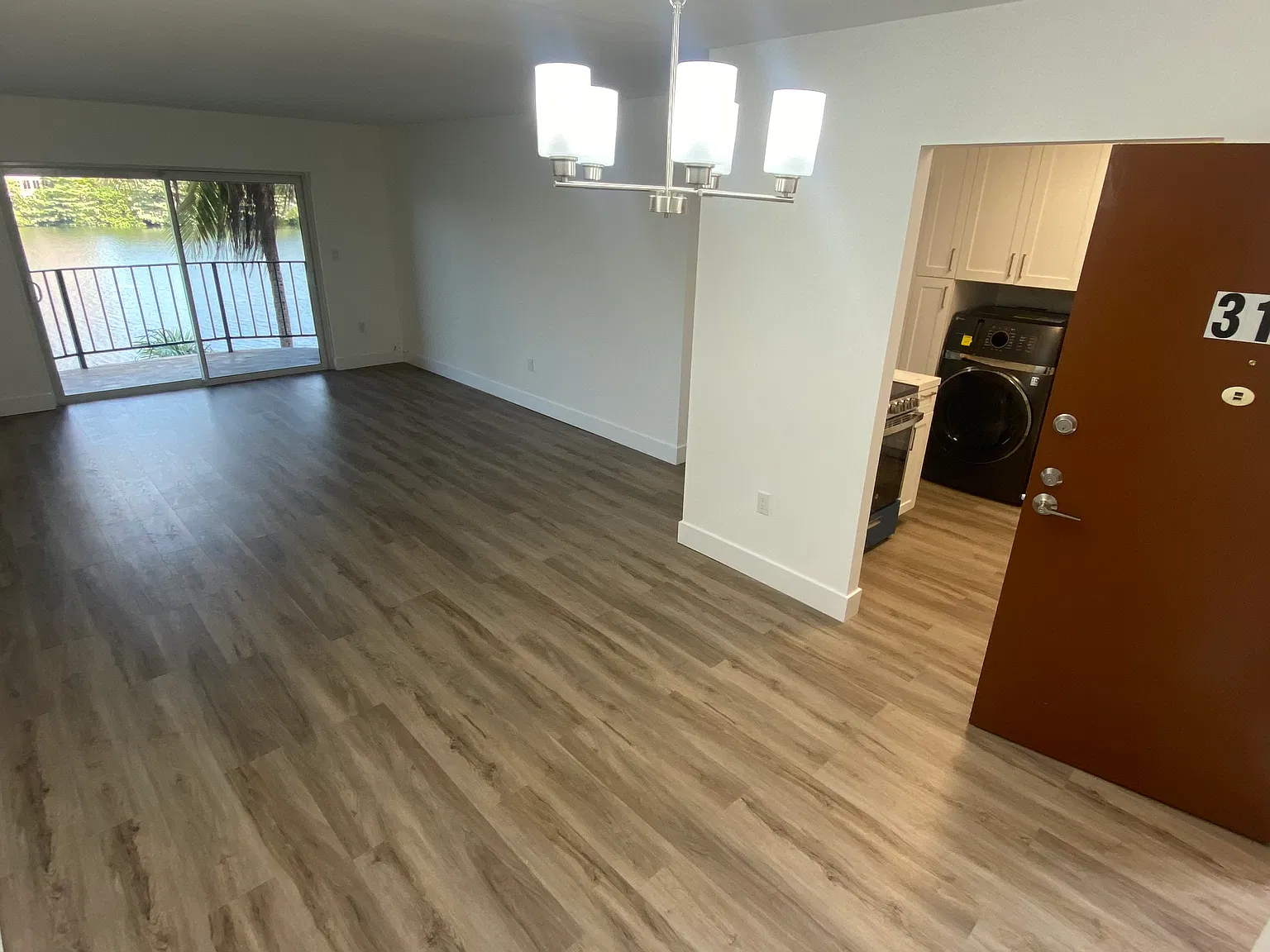 2 bed, 1030 sqft, $2,750 — Photo 1