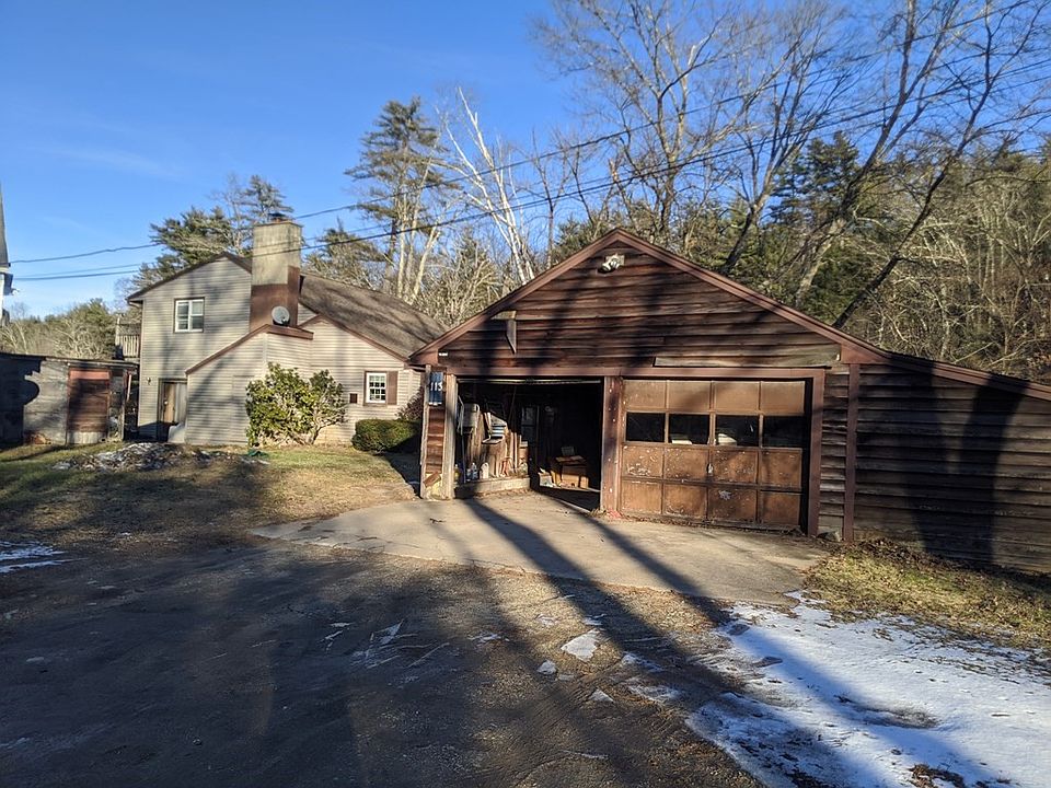 2nd image of 113 Bondsville Rd
