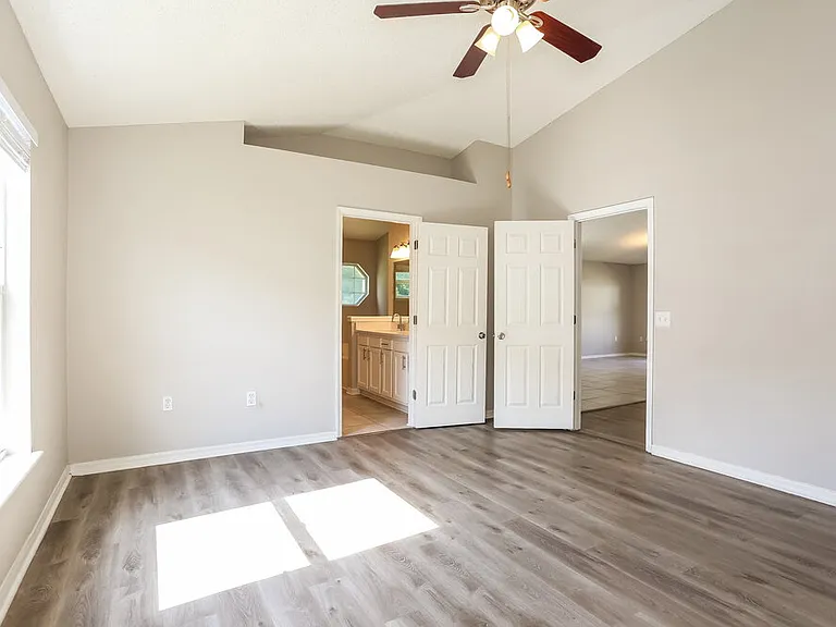 11157 Wyndham Hollow Ln — Photo 10