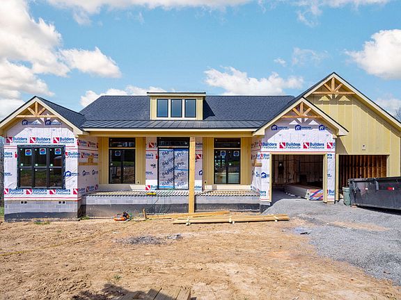 2nd image of 649 Snowy Meadow Ln