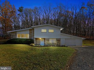 7176 Valley Rd, Bedford, PA 15522