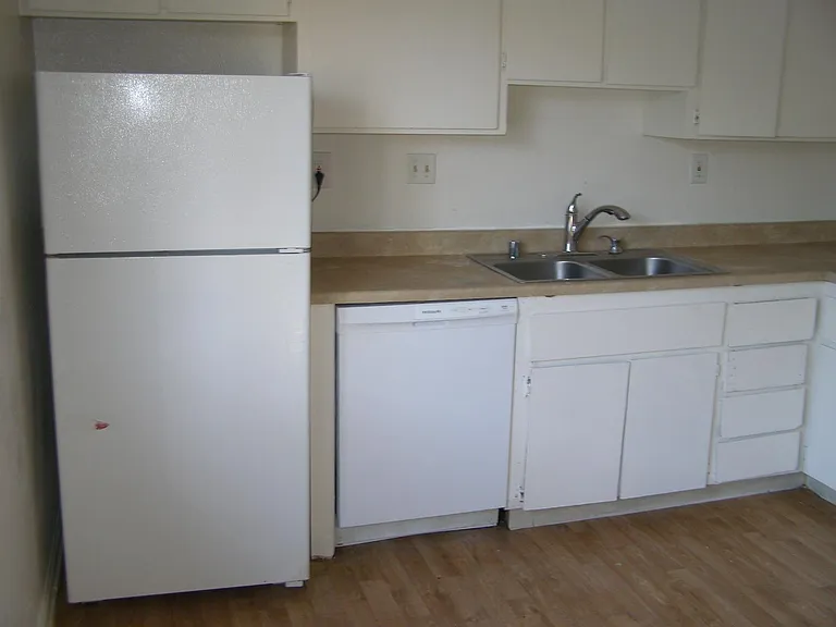 1620 Sycamore Dr #3 — Photo 5