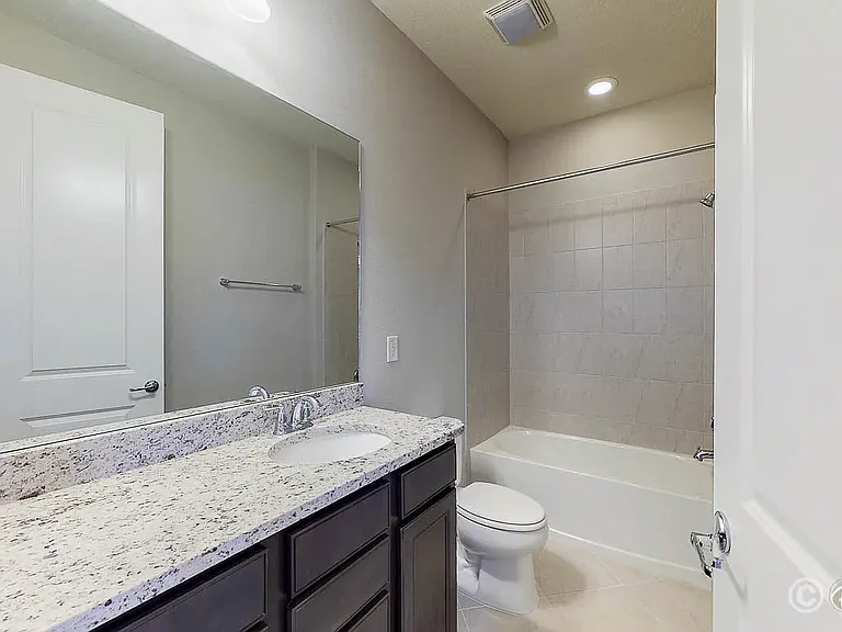 2nd bathroom